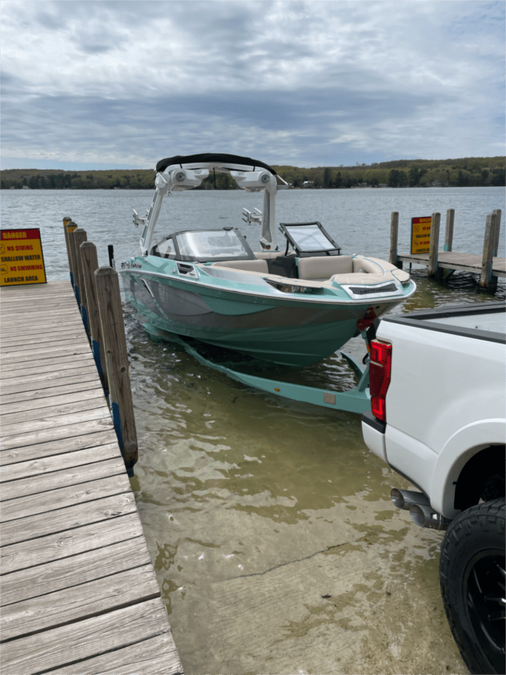 Centurion Boats Ri230 V-Drive 23 2022