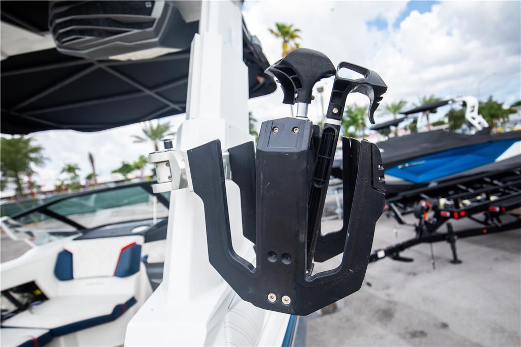2021 SUPER AIR NAUTIQUE G25 PARAGON