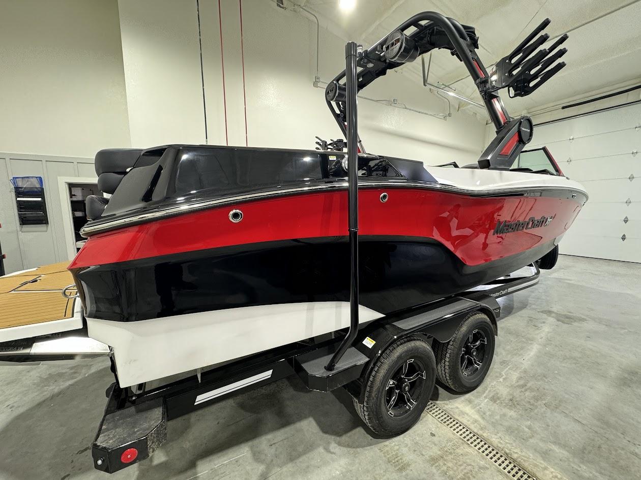 2024 MasterCraft XT24