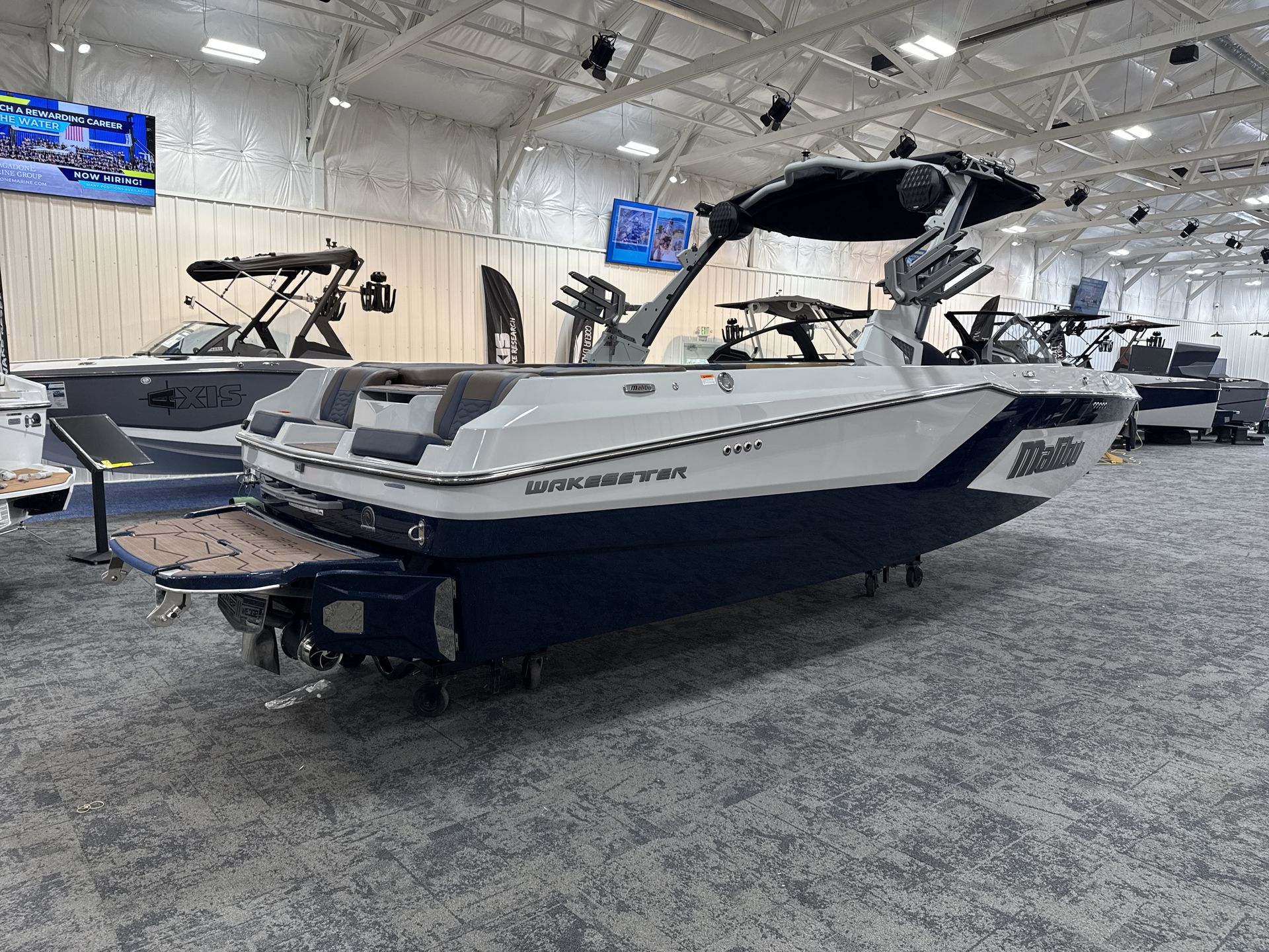 2025 Malibu 24 MXZ