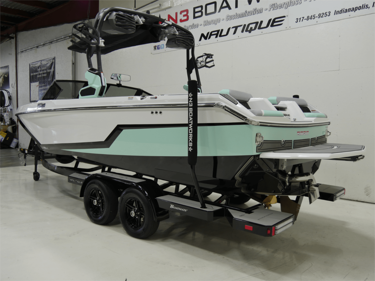 2025 Nautique GS22 – Captiva Green/Jet Black