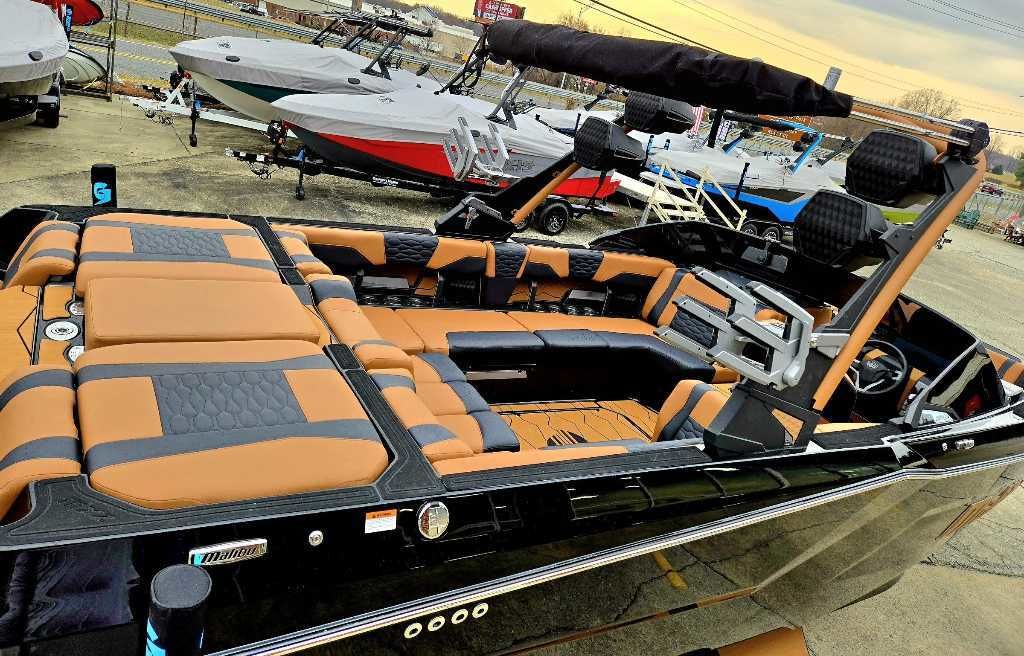 2025 Malibu Boats Wakesetter 24 MXZ