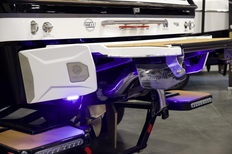 2025 Malibu 22 MXZ