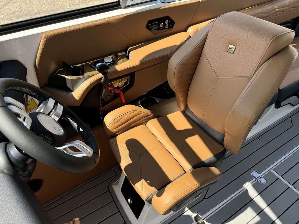 2025 nautique G23