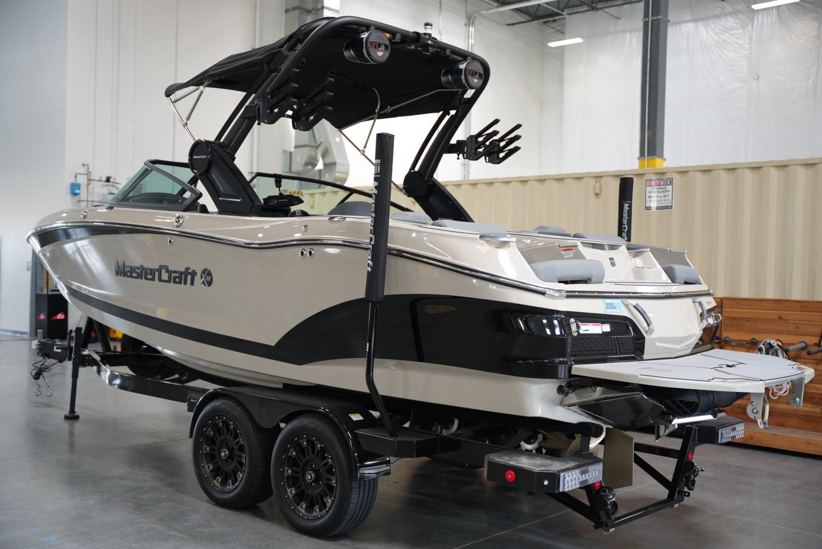 2025 MasterCraft X22 &#8211; NEW ARRIVAL &#8211; BRAND NEW COLOR!