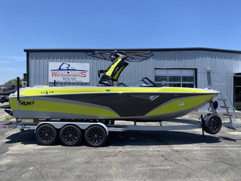 boat.Title