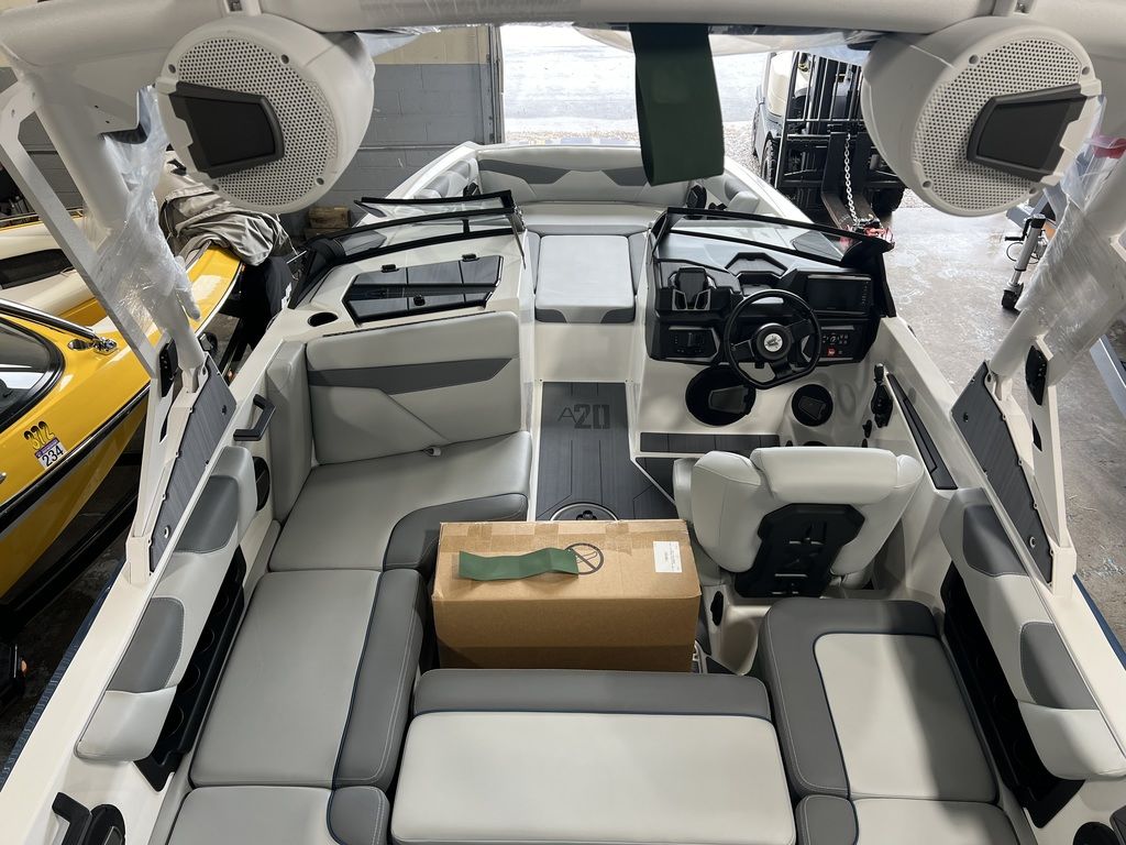 2025 Axis Wake Research A20