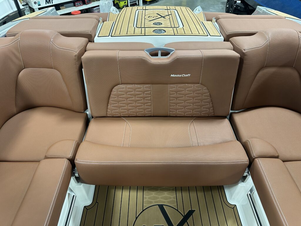 2019 MasterCraft X24
