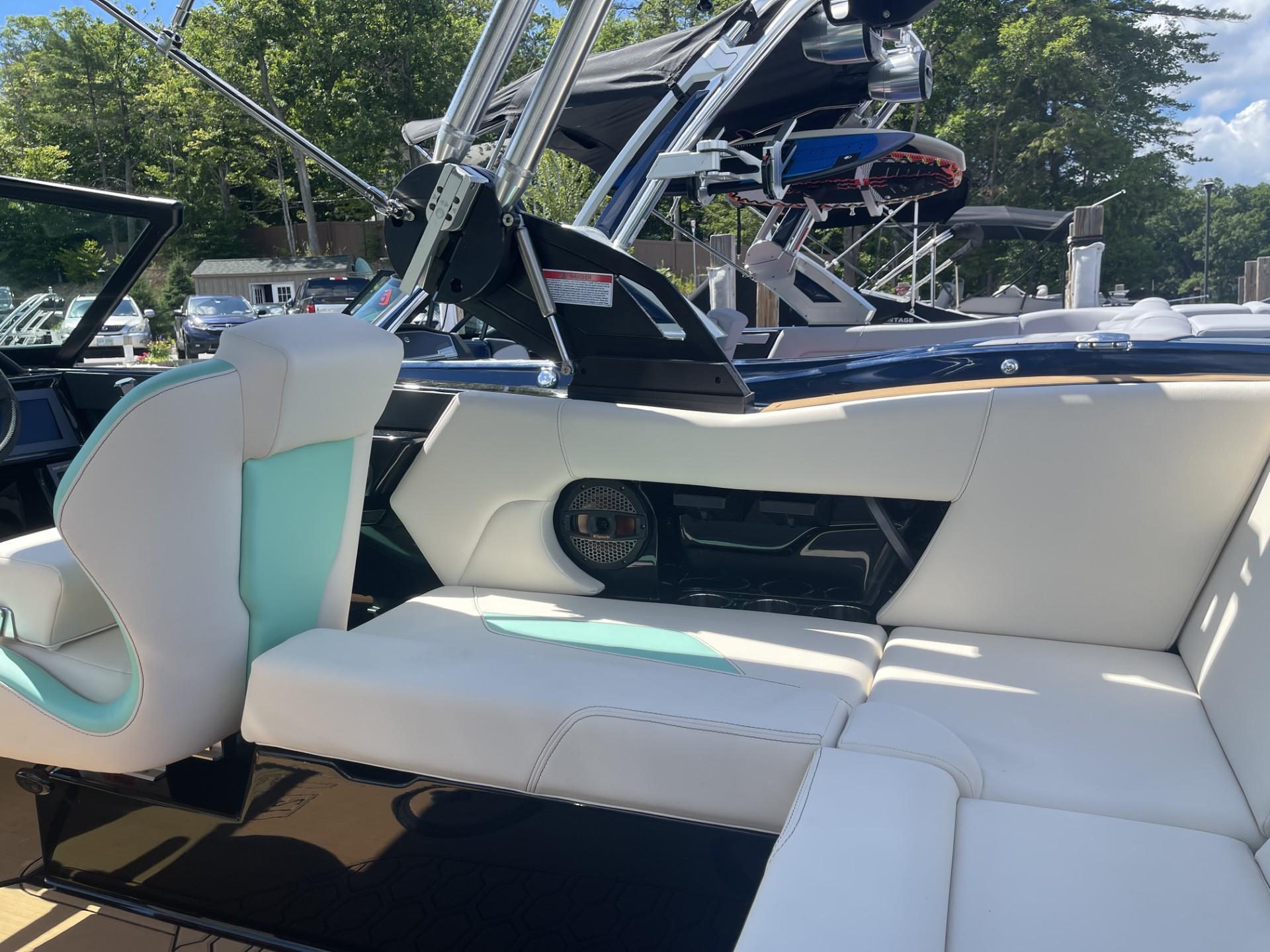 2024 MasterCraft NXT21