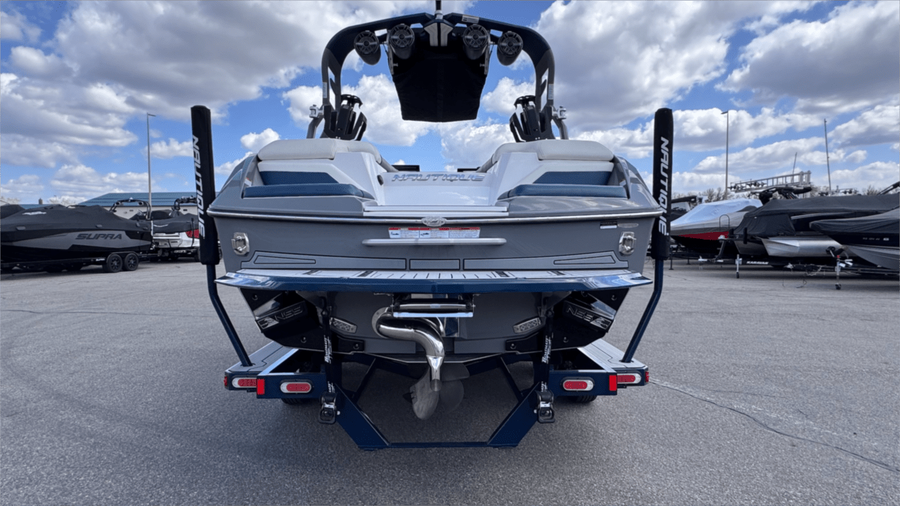2020 Nautique G21