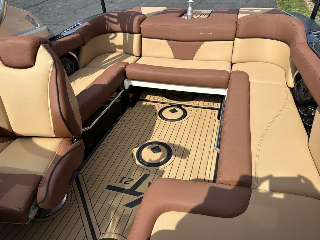 2018 MasterCraft XT21
