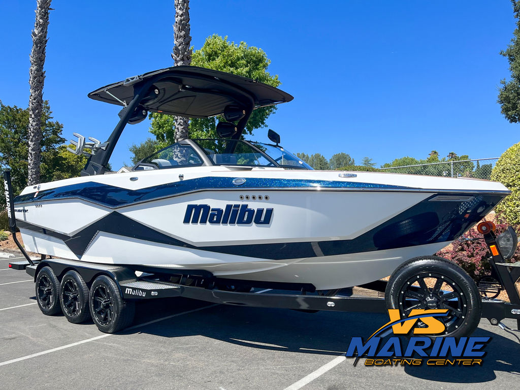 2024 Malibu Boats 25 LSV