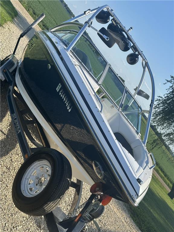 2005 Supra Launch 24 SSV