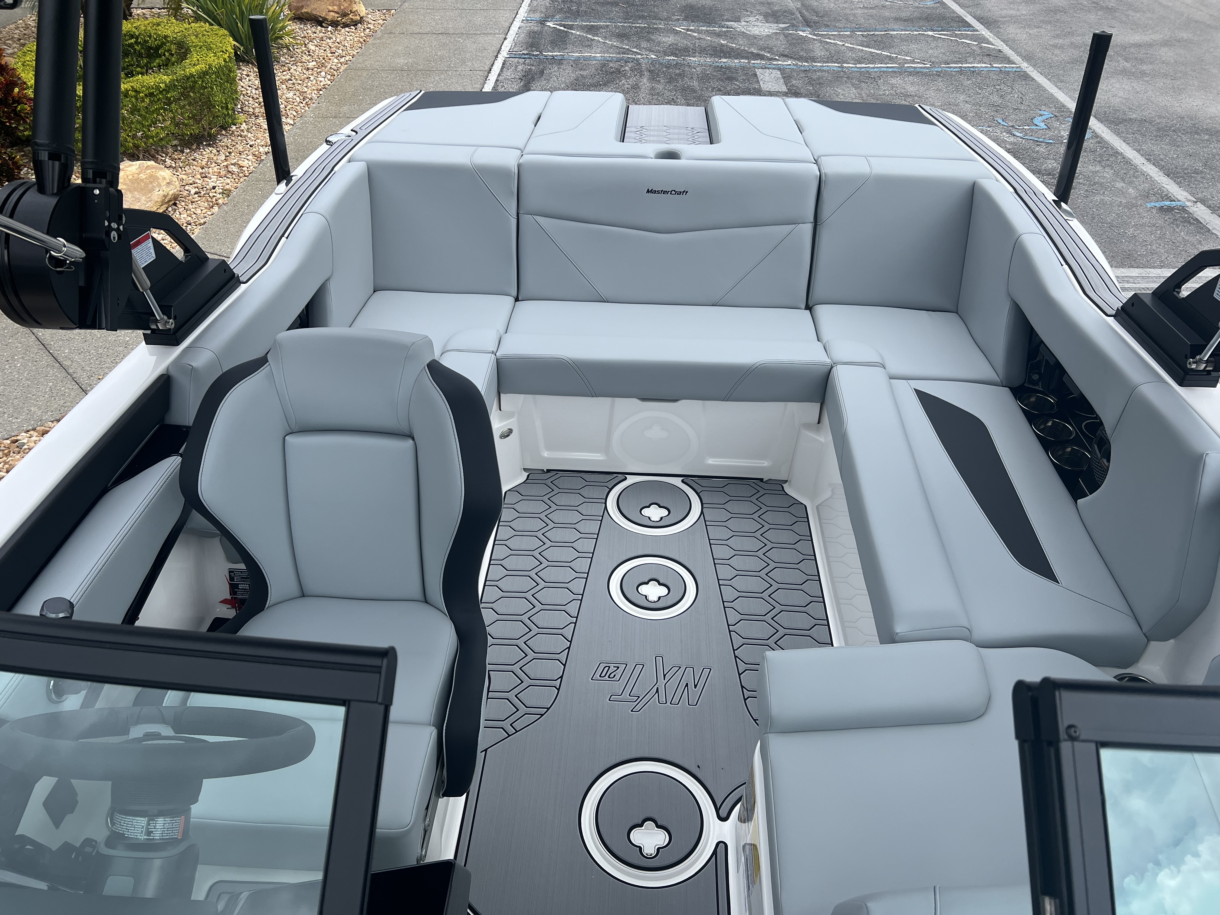 2025 MasterCraft NXT20