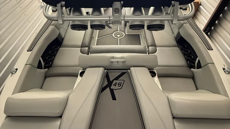 2016 MasterCraft X46