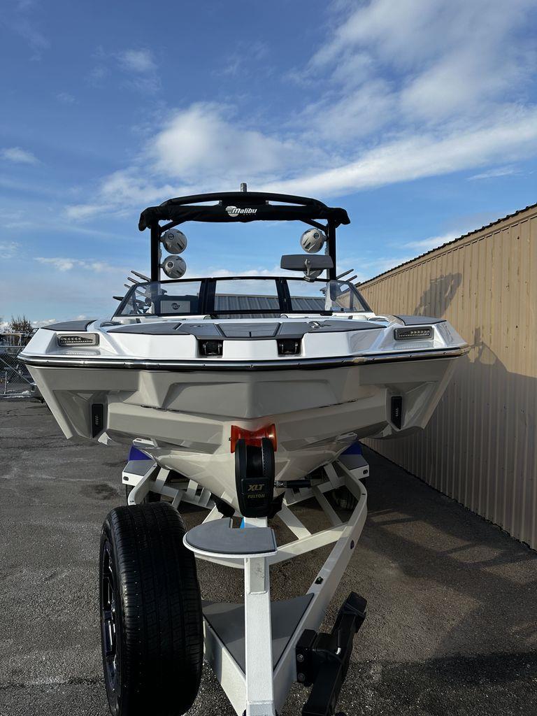 2023 Malibu Boats M240 (pending)