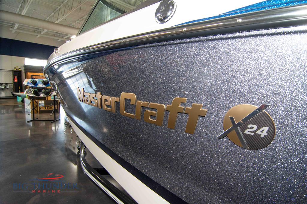 2022 MasterCraft X24
