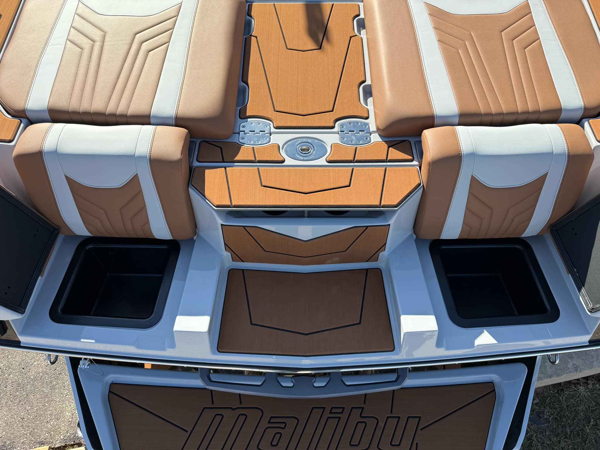 2025 Malibu 25LSV