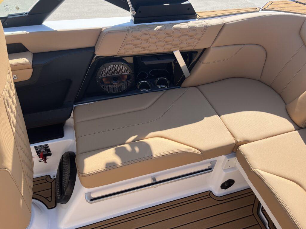 2025 MasterCraft XT20