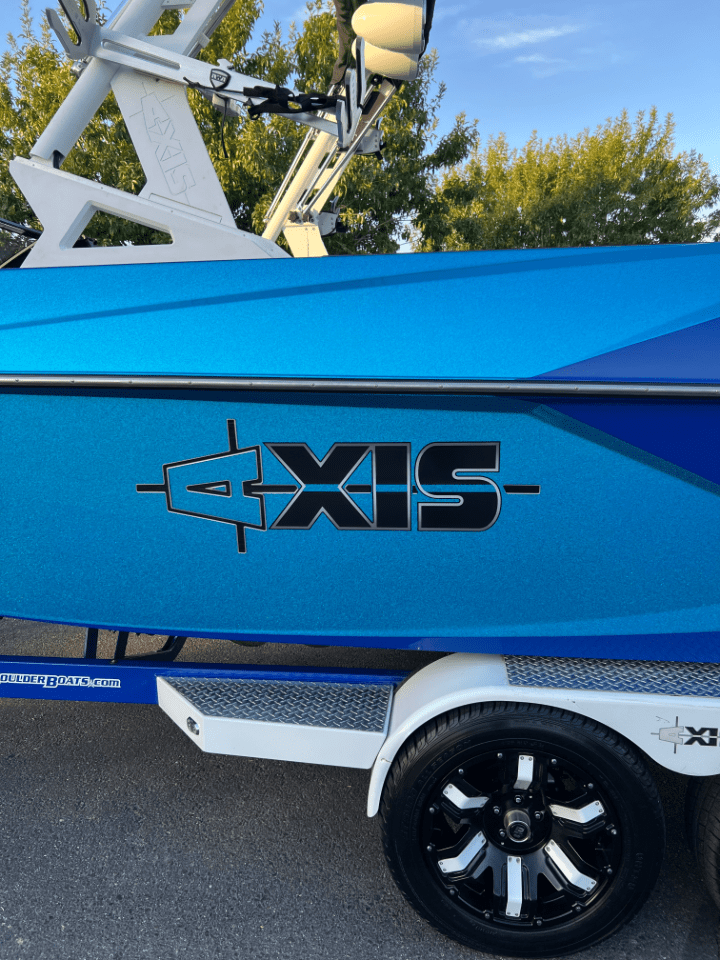 Axis Boats A24 V-Drive 24 2018