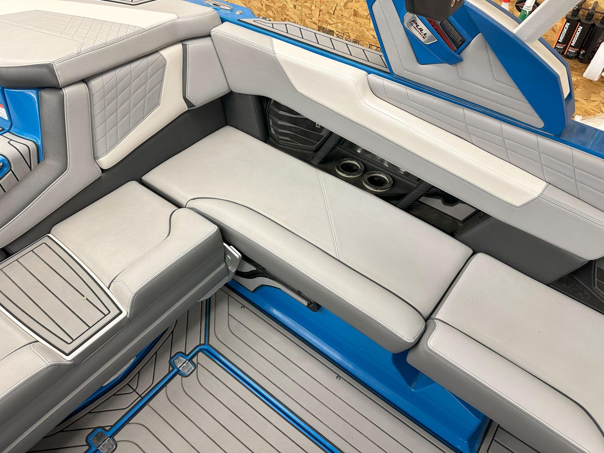 2021 Nautique G23