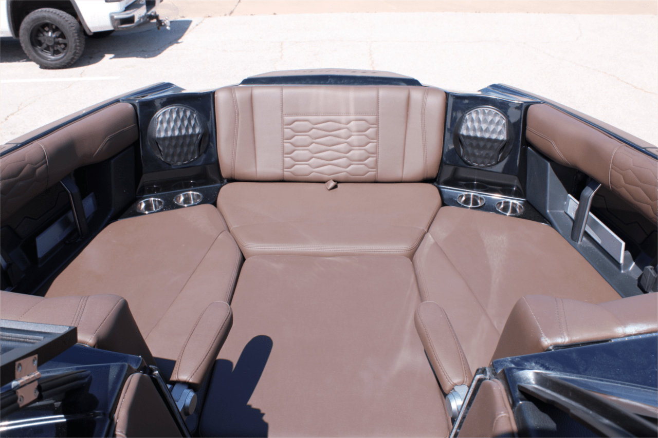 2025 Malibu 24 MXZ