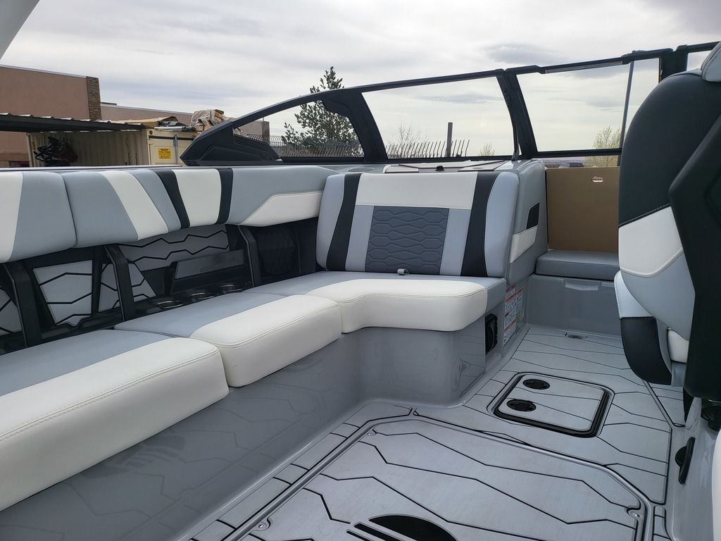2025 Malibu Boats 22 MXZ