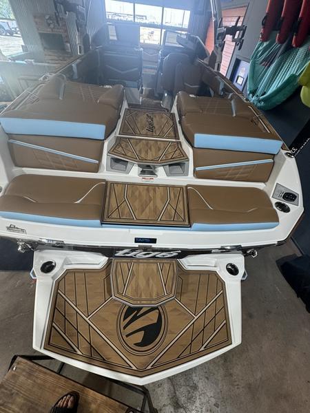 boat.Title