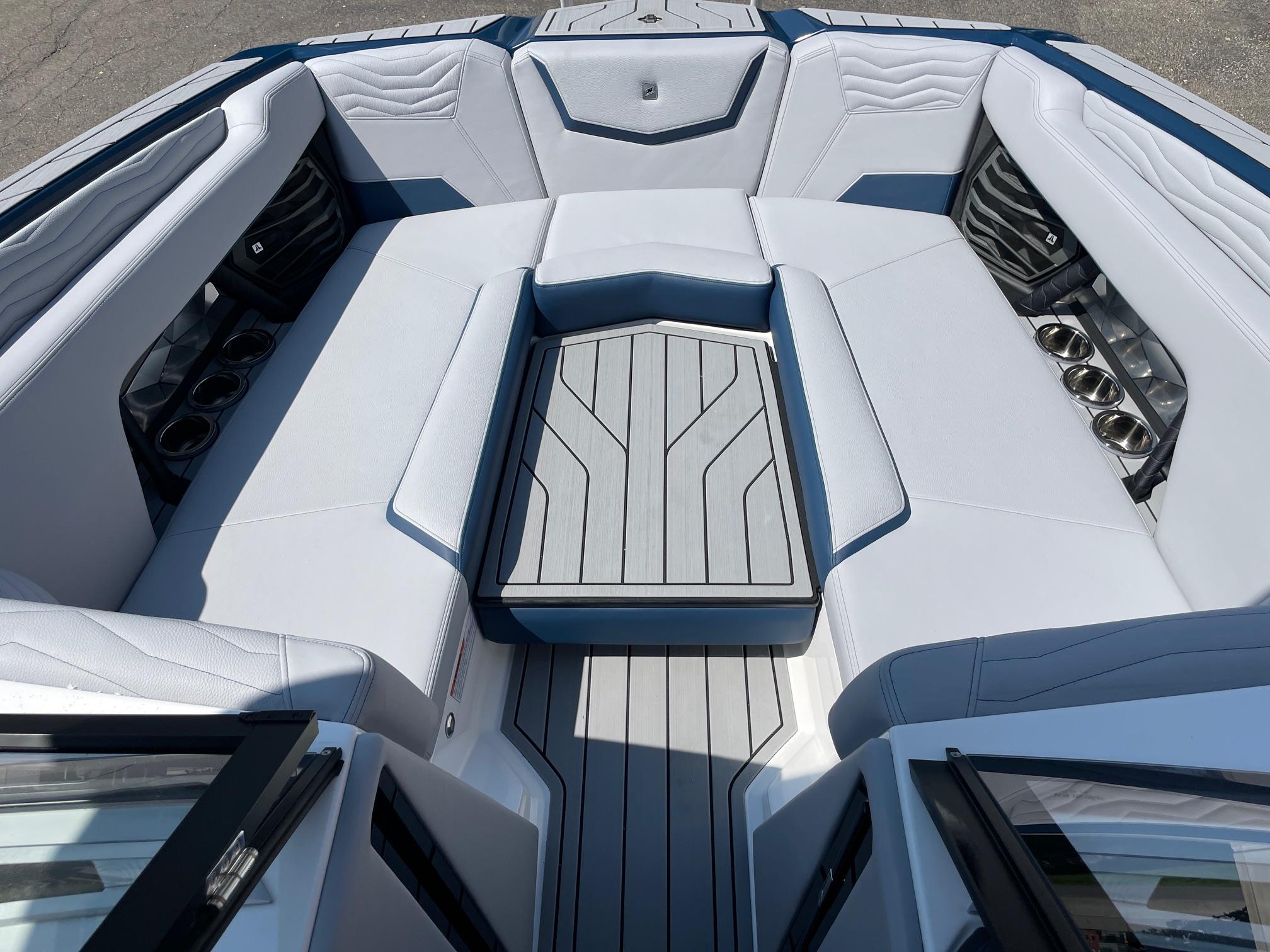 2025 NAUTIQUE G25 W/ZZ8S SUPERCHARGED POWER PLANT