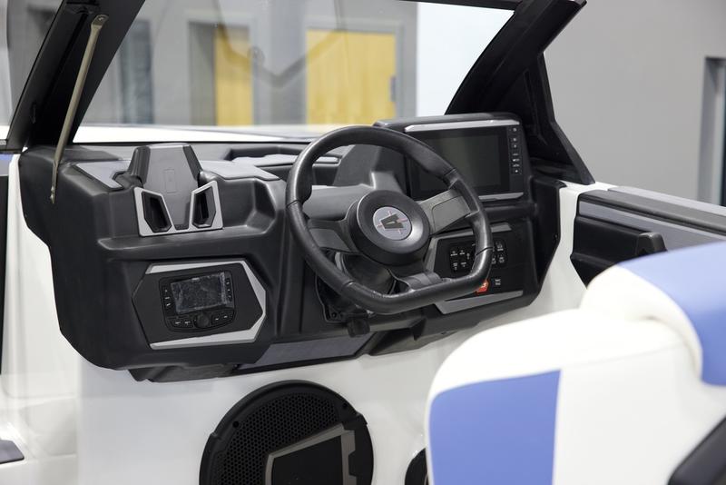 2025 Axis T250