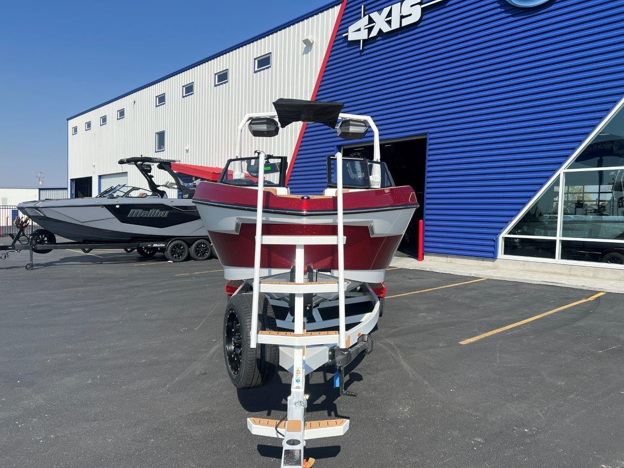 2025 Nautique S23