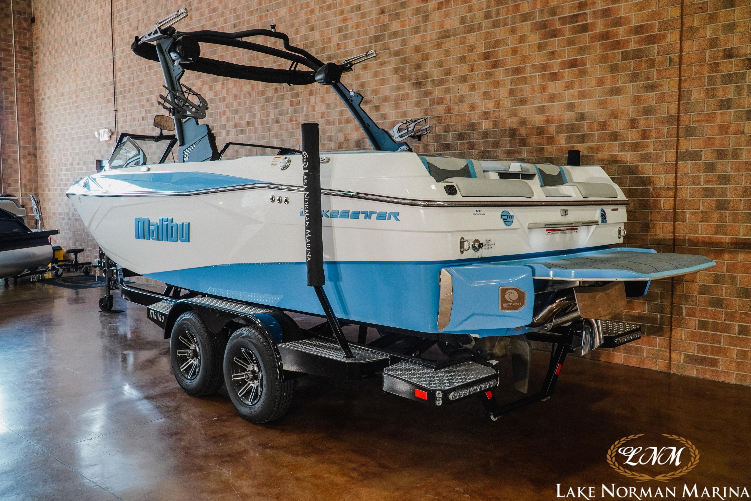 2024 Malibu 23 LSV