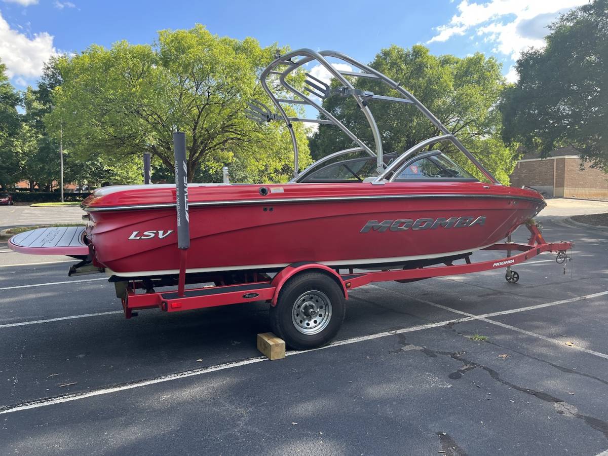 2010 Moomba Mobius LSV