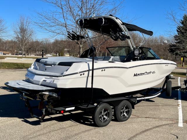 2024 MasterCraft NXT21