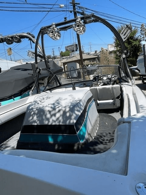 1993 20' Ski Natutique Ski/Wakeboard Boat