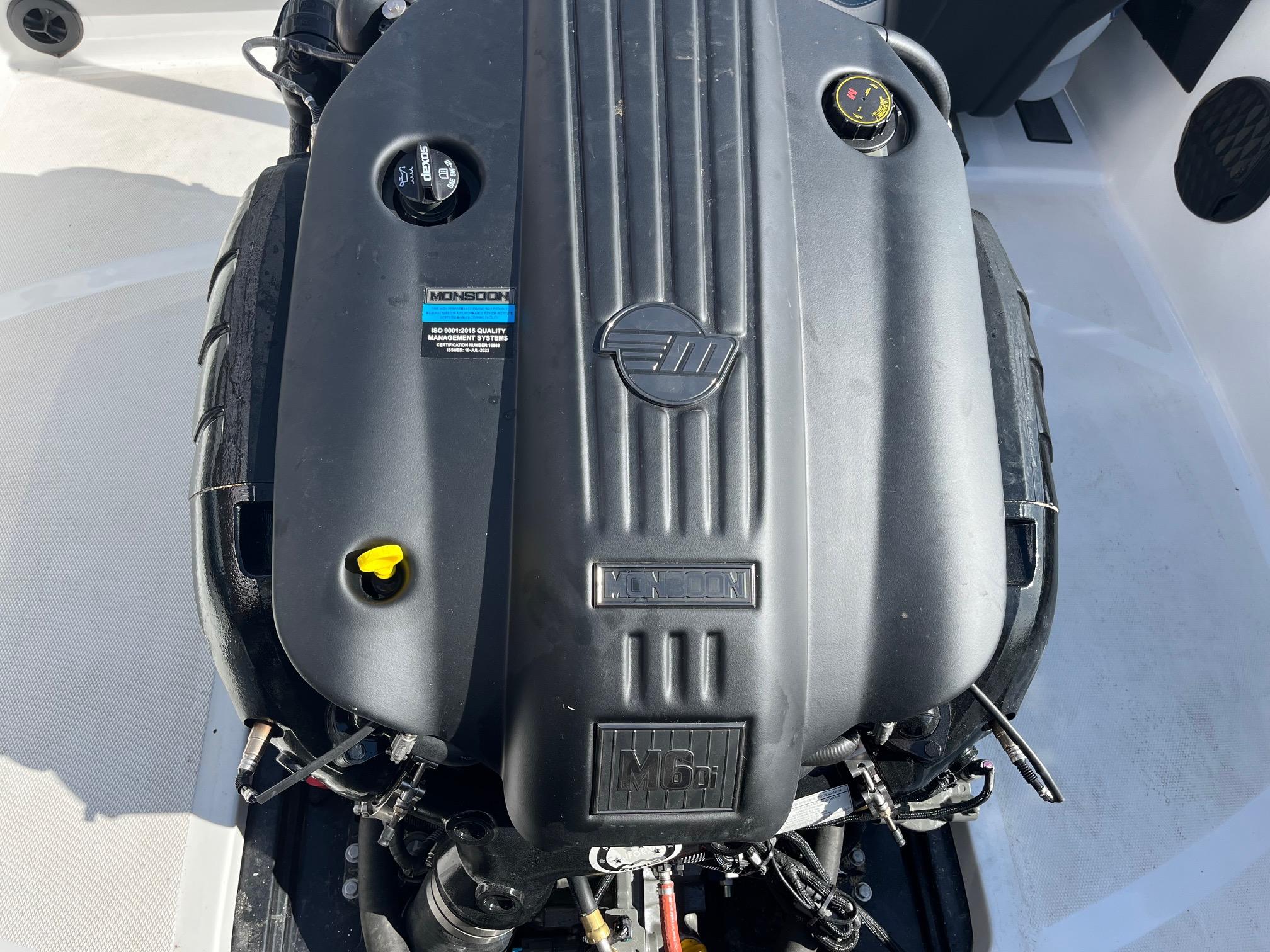 2024 Malibu Response TXi MO CB DEMO