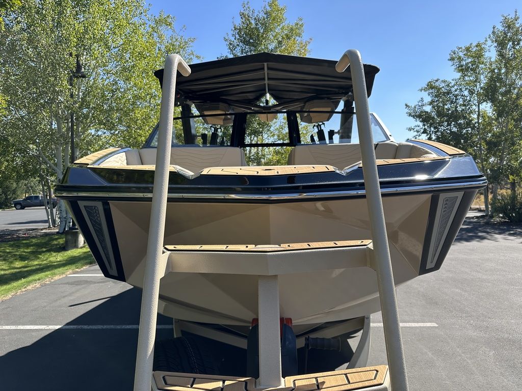 2025 Nautique Super Air Nautique G23