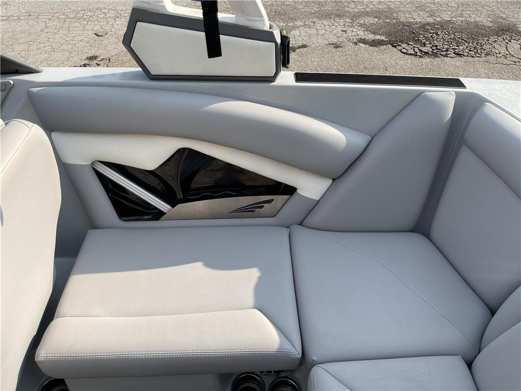 2020 Tigé R21