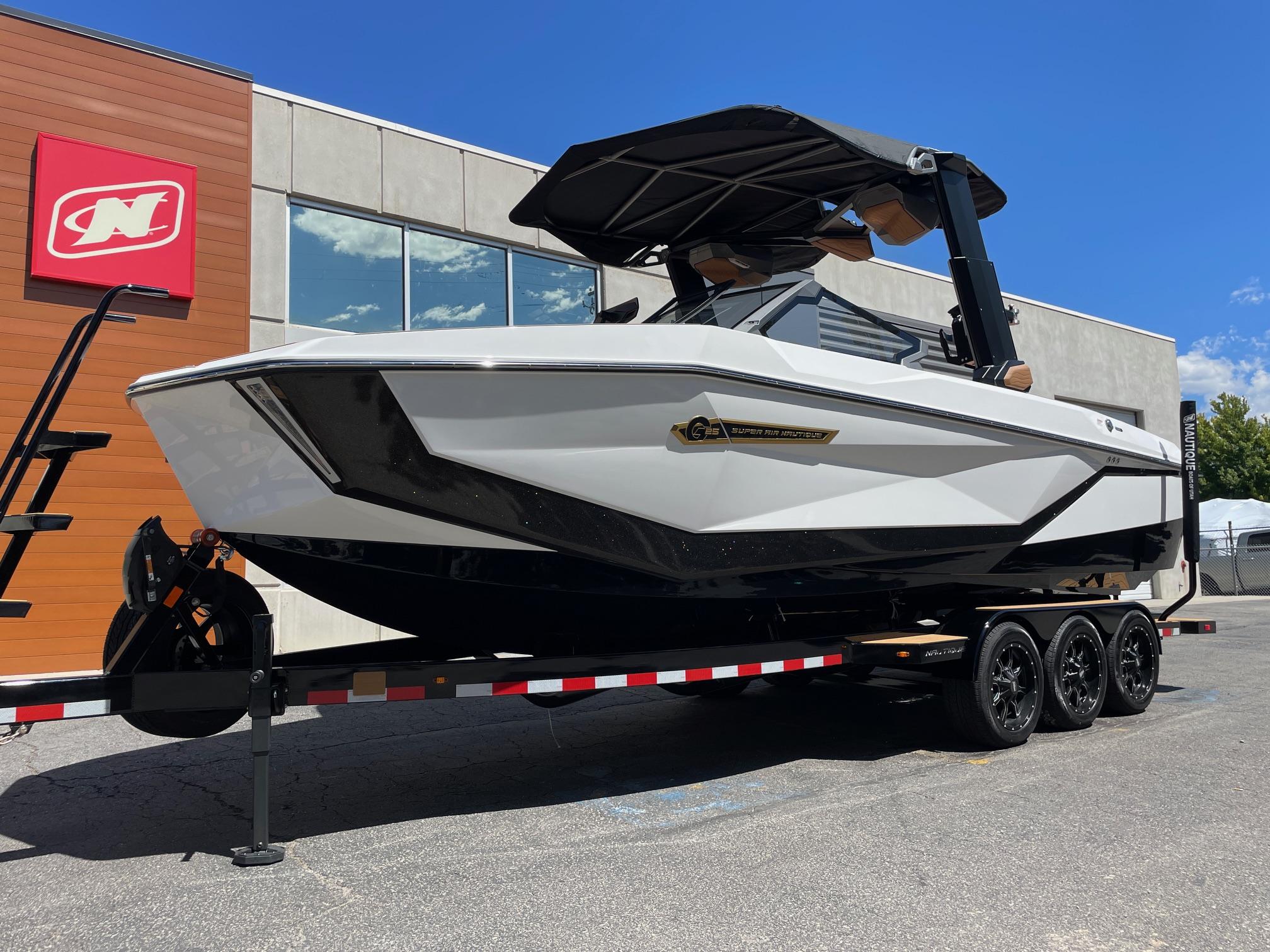 boat.Title