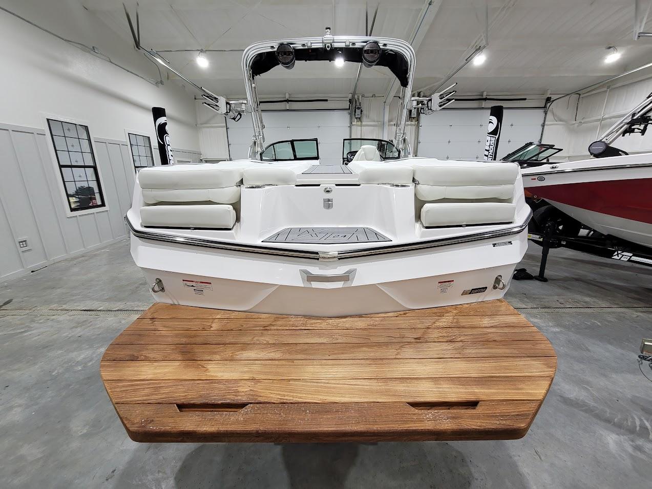 2024 MasterCraft XT24