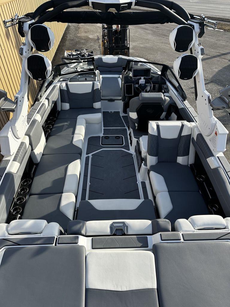 2023 Malibu Boats M240 (pending)