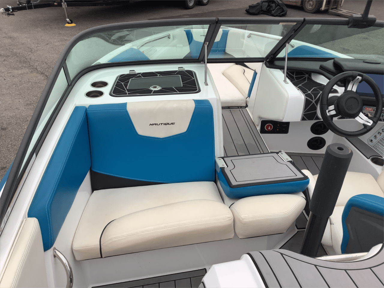 2019 Ski Nautique 200