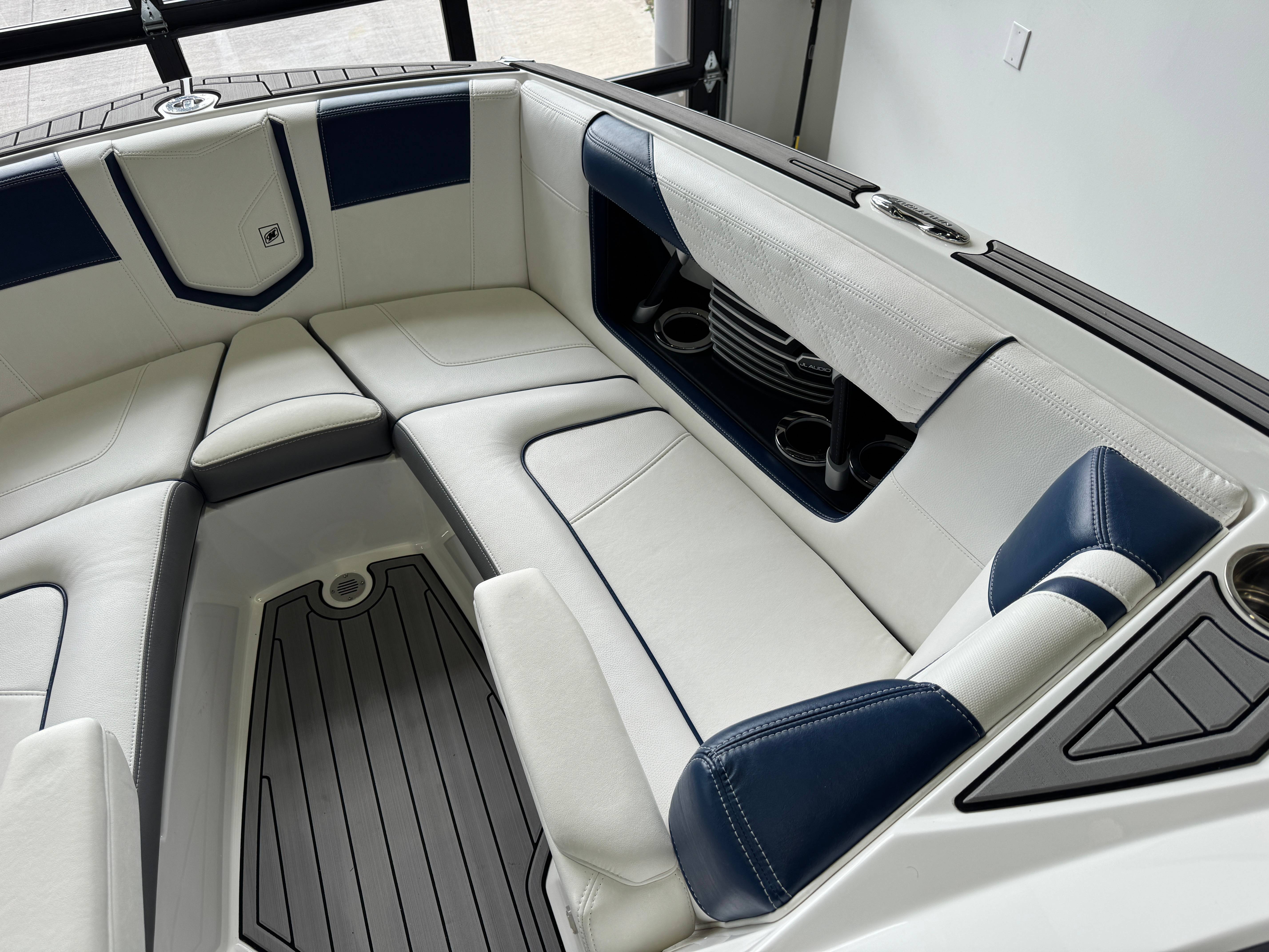 2017 Nautique Super Air Nautique G23