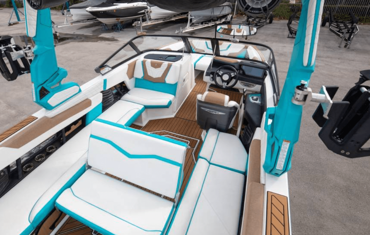 2022 Nautique G25