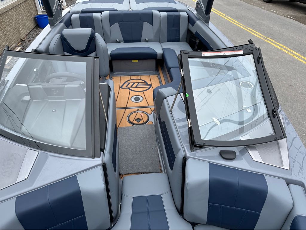 2023 Malibu Boats 20 VTX