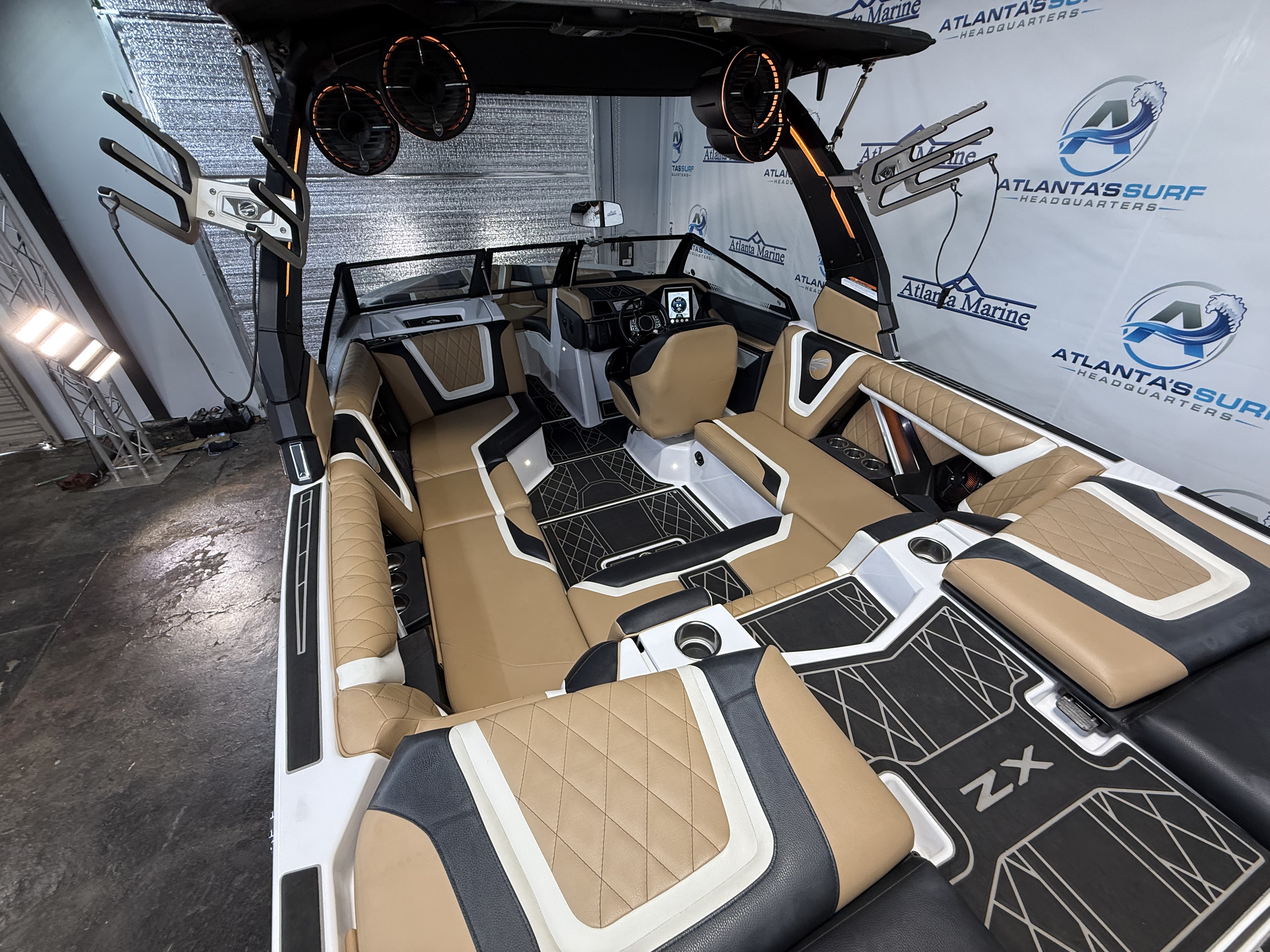 2022 Tige 21 ZX