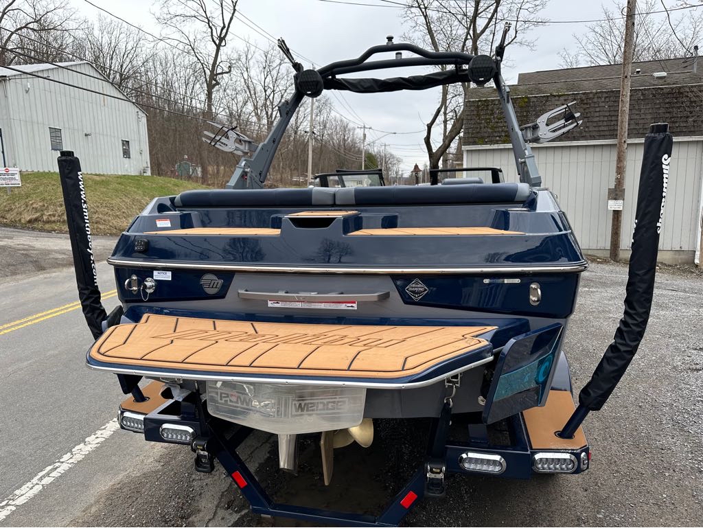 2023 Malibu Boats 20 VTX