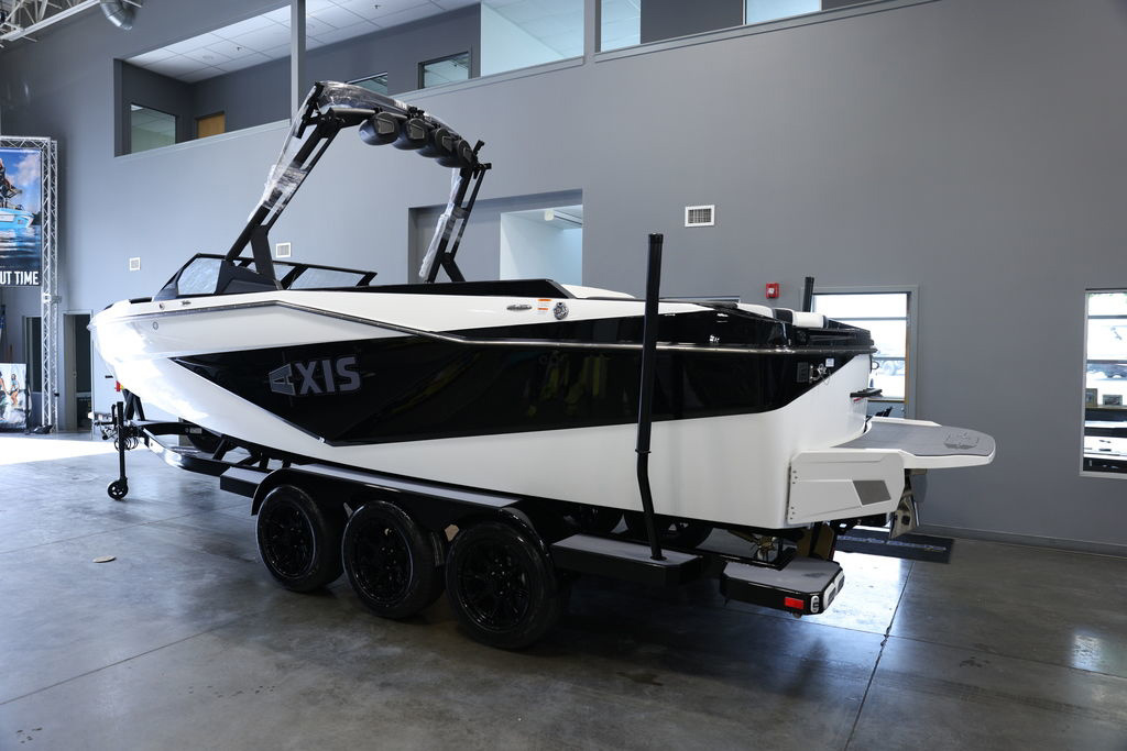 2024 Axis T250 LT4