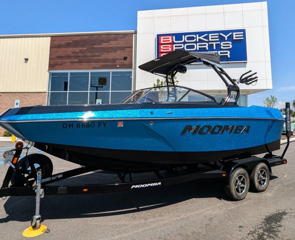 2020 moomba Max