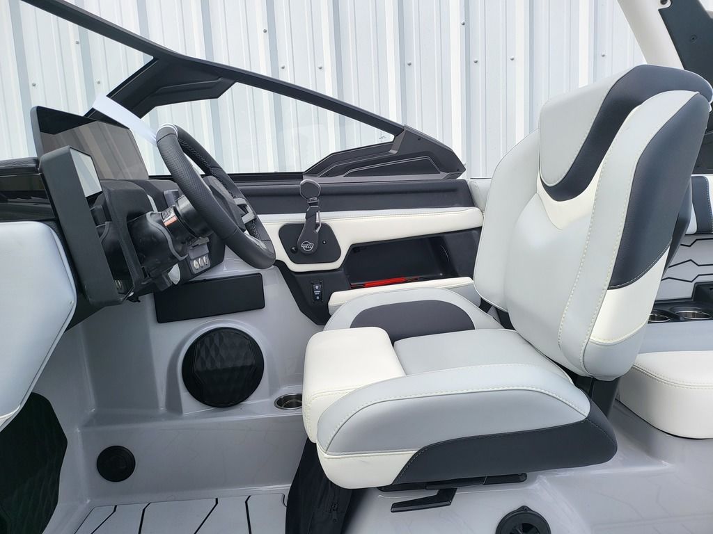 2025 Malibu Boats 22 MXZ